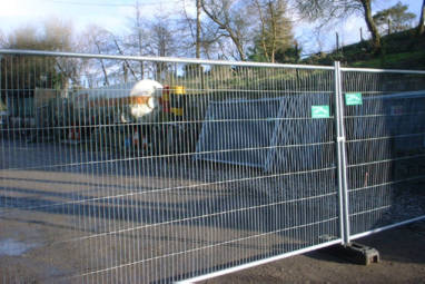 Site security fencing